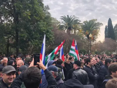 2024 11 15T123810Z 1681289441 RC2O5BAJOBKL RTRMADP 3 GEORGIA ABKHAZIA PARLIAMENT